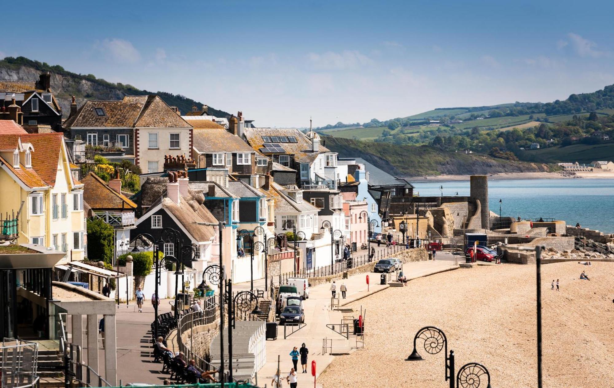Villa Gorgeous Boutique Flat Sleeps 2 In Lyme Regis Esterno foto
