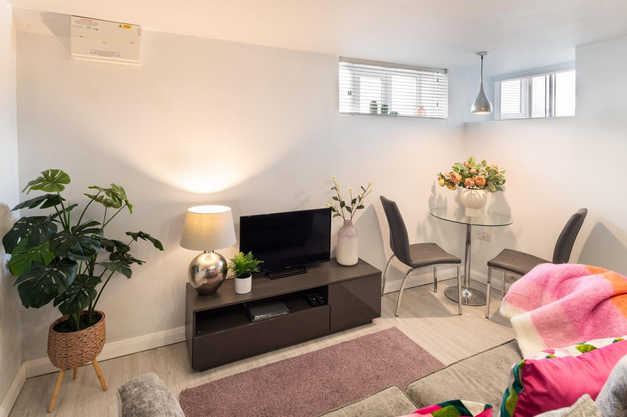 Villa Gorgeous Boutique Flat Sleeps 2 In Lyme Regis Esterno foto